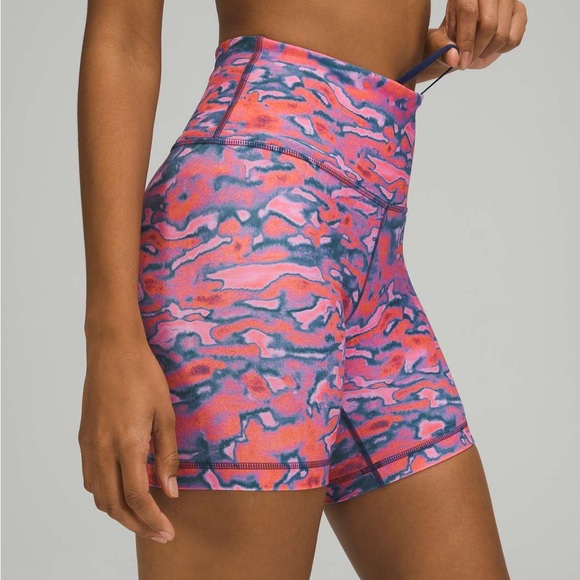 Lululemon Wunder Train High-Rise Short 6" size 4 - Picture 2 of 7